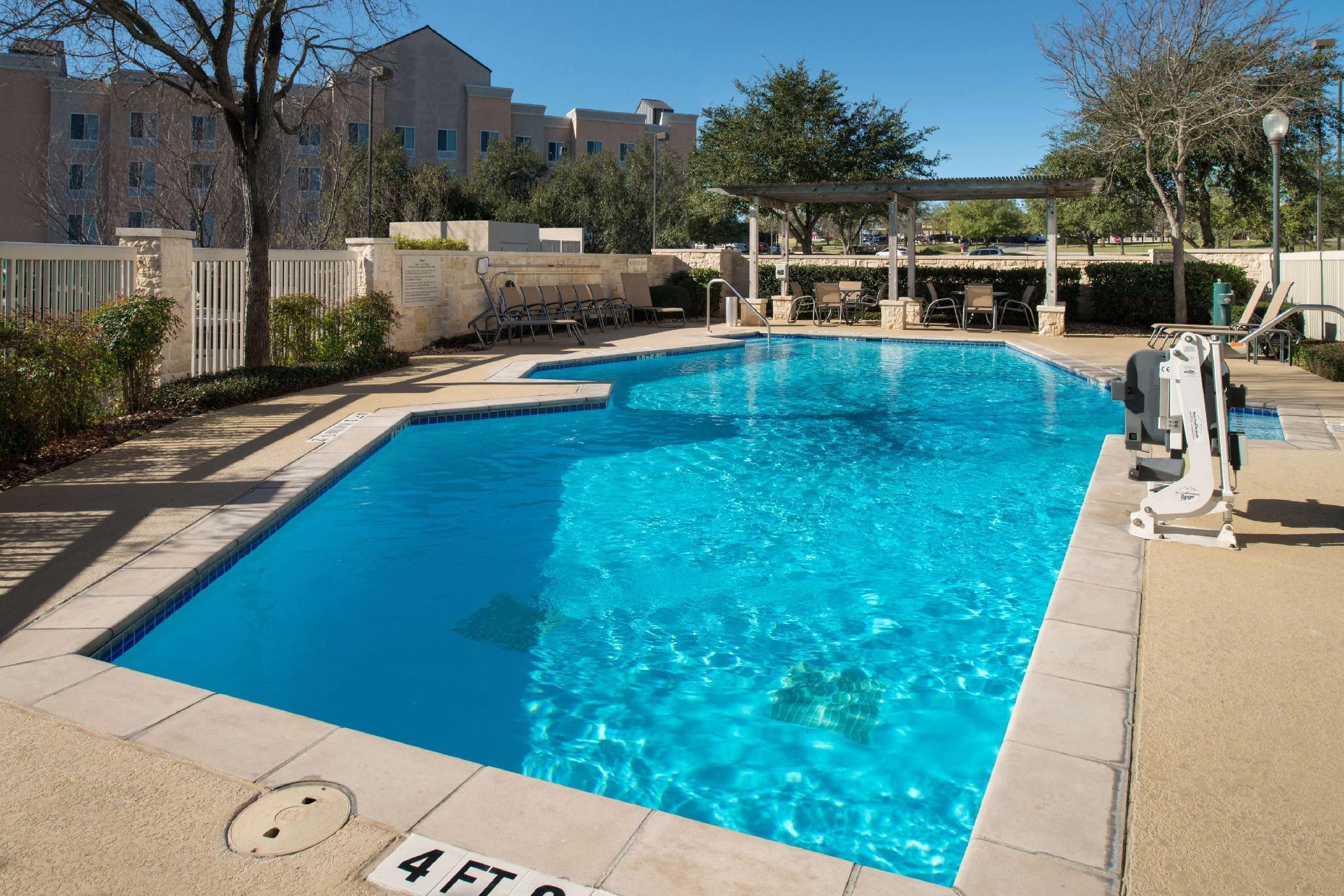 Hampton Inn And Suites Schertz Exterior foto